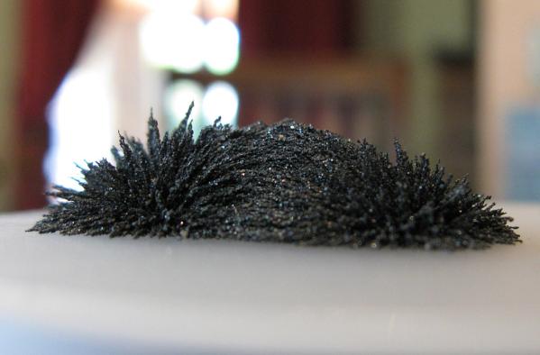 Magnet Experiments: Iron Filings and Neodymium Magnets