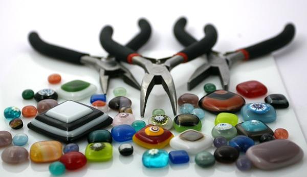 How to Use Magnetic Jewelry Clasps for Your Handmade Creations
