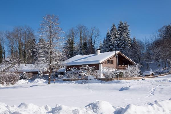 Winterize Your House With Magnets