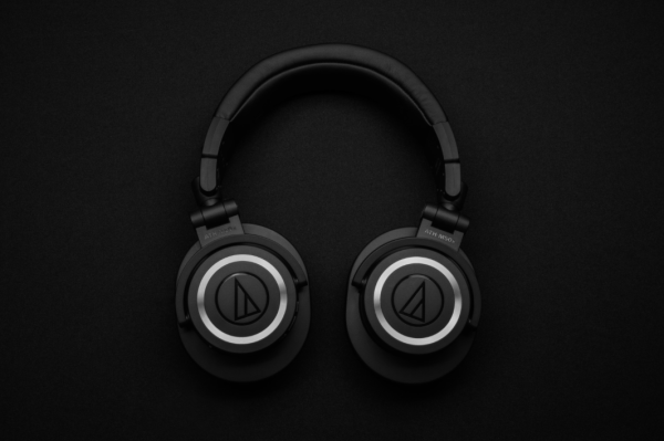 Advantages of Magnets In Headphones